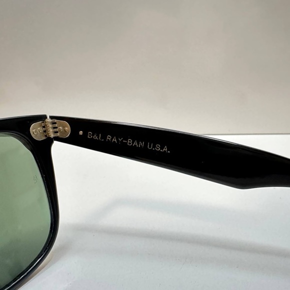 Vintage B&L Ray-Ban Wayfarer II Sunglasses – Made in USA - Picture 10 of 11